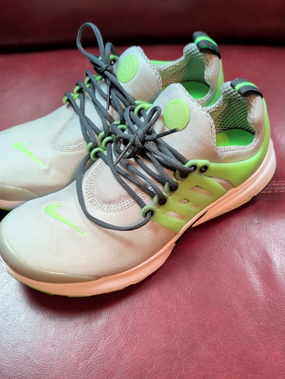 Nike Neon Green Athletic Sneakers Boy's Size 6 Y